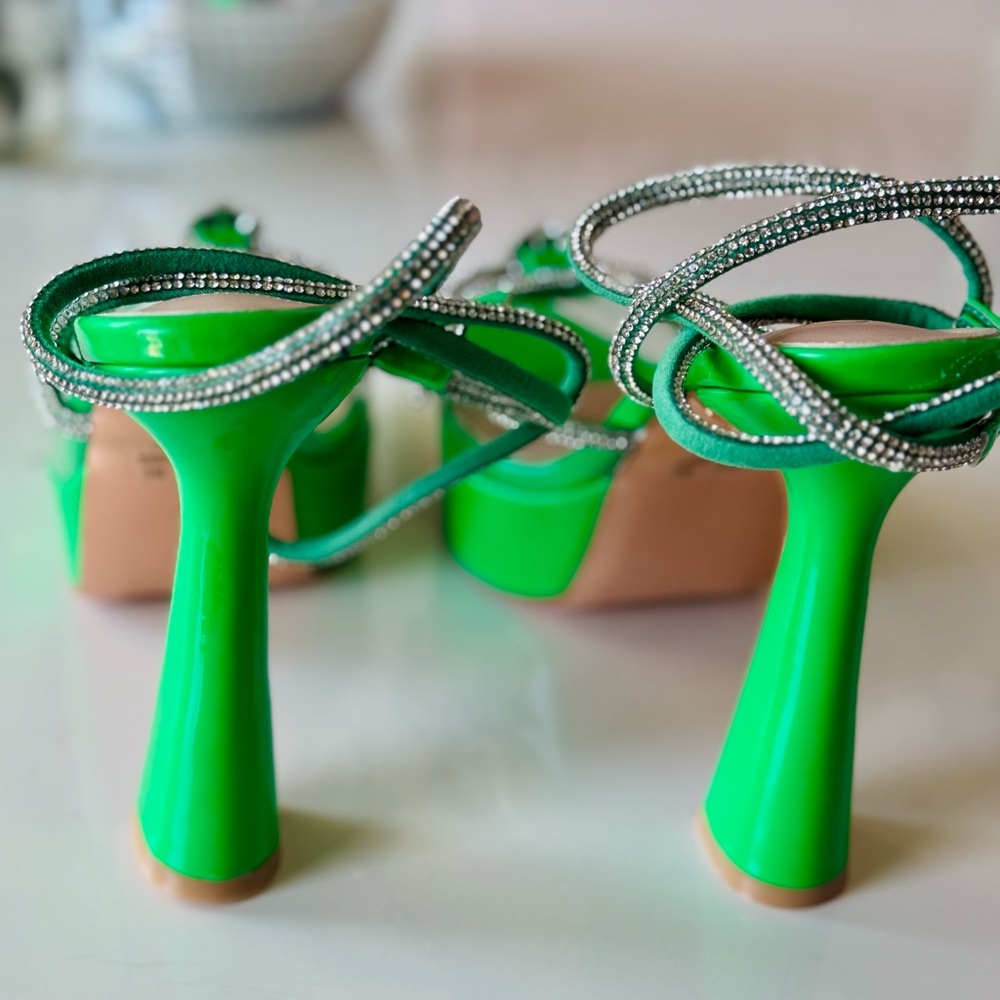 Green Rhinestone Heels NEW Size 7.5 - Picture 4 of 6